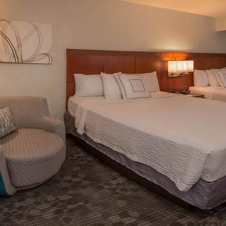 Отель Sonesta Select Arlington Rosslyn Экстерьер фото